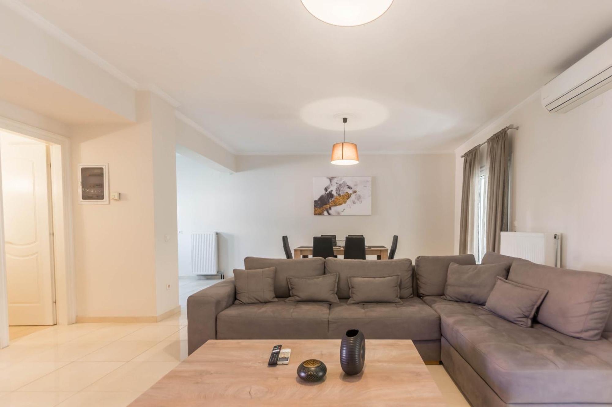 Διωροφη Μεζονετα-2Km Απο Το Κεντρο-Iliana House Leilighet Alepou Eksteriør bilde