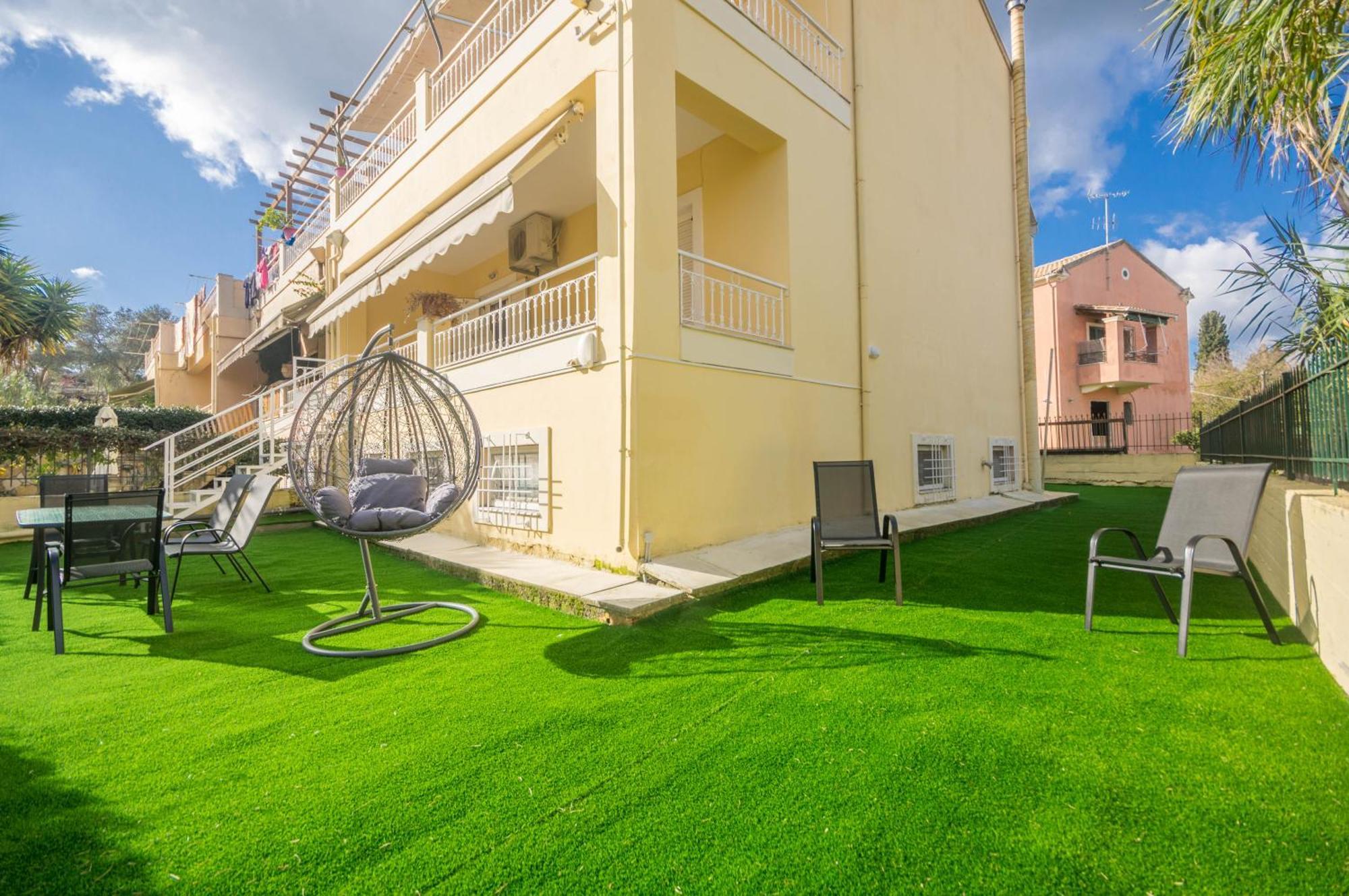 Διωροφη Μεζονετα-2Km Απο Το Κεντρο-Iliana House Leilighet Alepou Eksteriør bilde